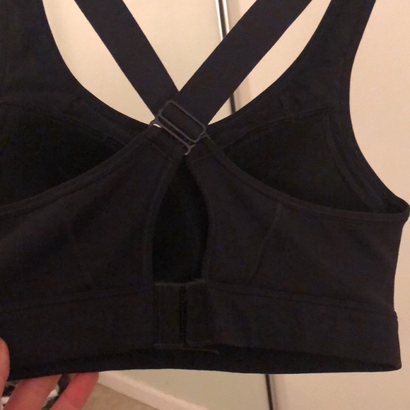 UNDER ARMOUR sports bra - Picture 3 of 6